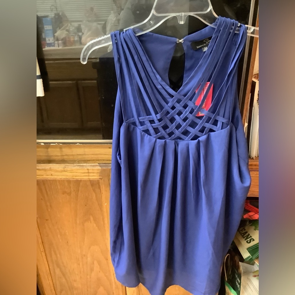 1x blue chiffon tank